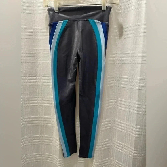 SPANX faux leather 7/8 track stripe leggings - Picture 4 of 13